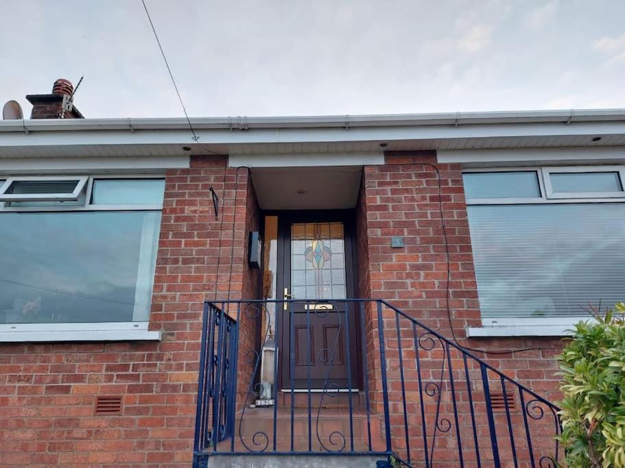 Bellevue Bungalow - Comfortable Home With Amazing Views ベルファスト エクステリア 写真